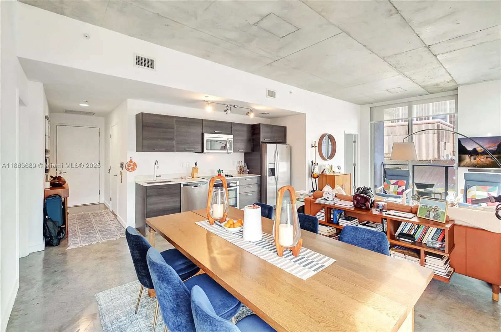 151 SE 1st St, #1601