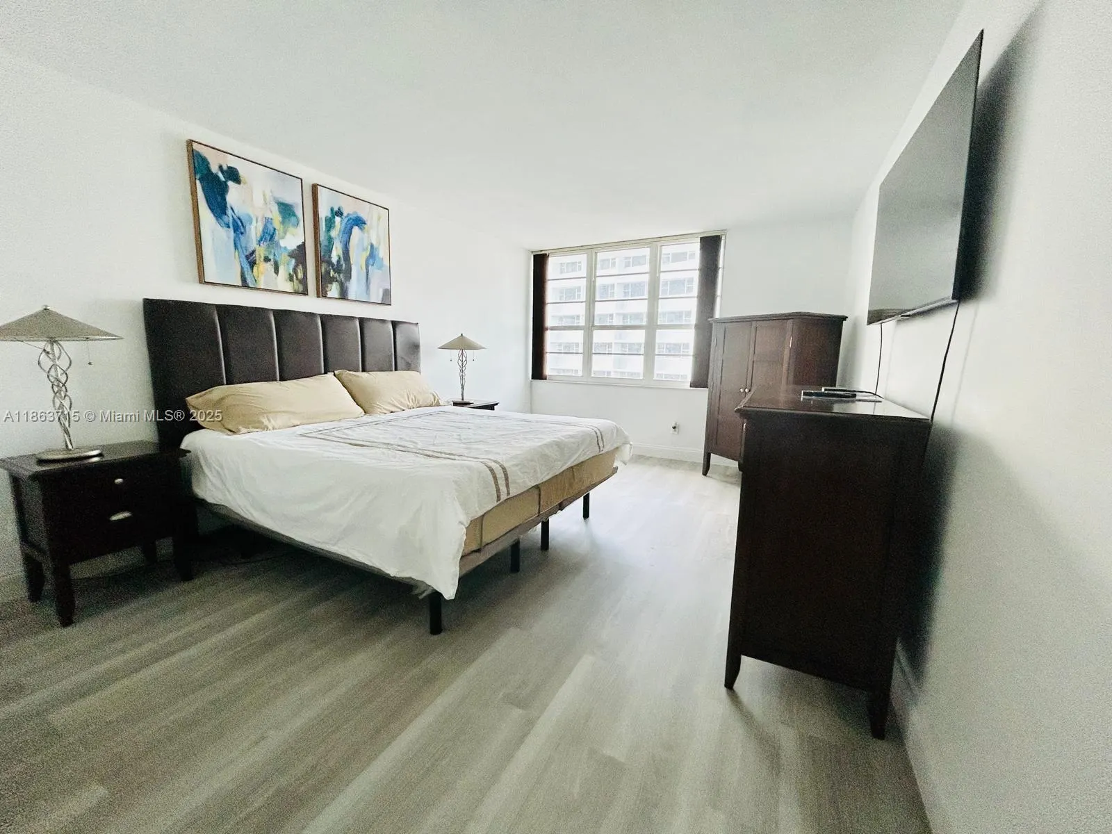 100 Lincoln Rd, #535