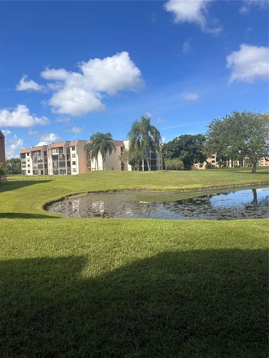 10300 NW 30th Ct, #109