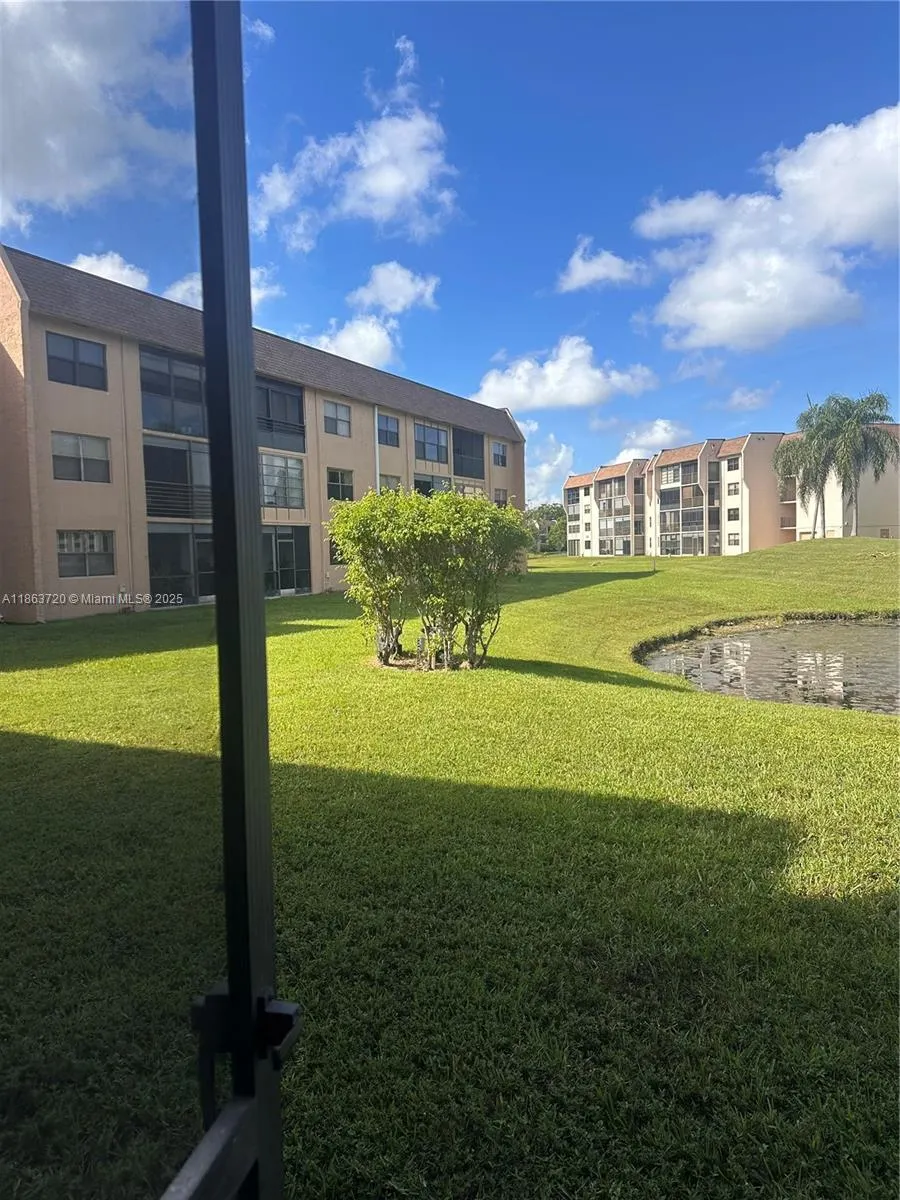10300 NW 30th Ct, #109