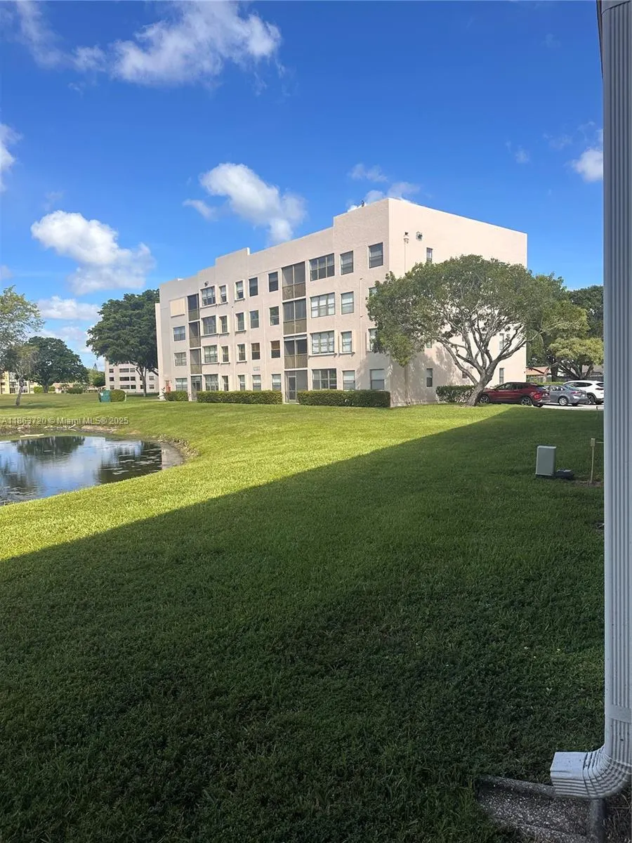 10300 NW 30th Ct, #109
