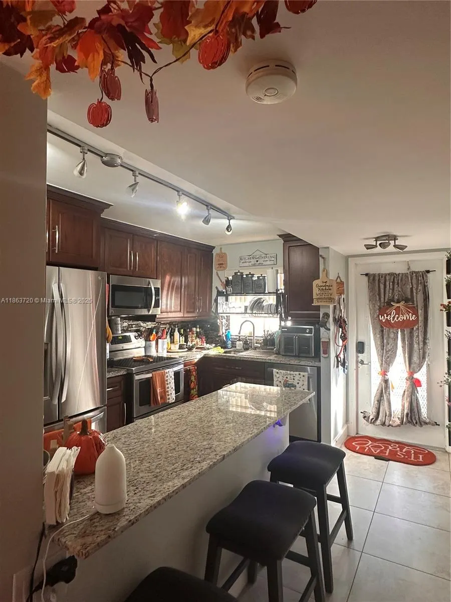 10300 NW 30th Ct, #109
