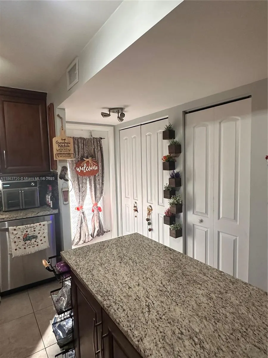 10300 NW 30th Ct, #109