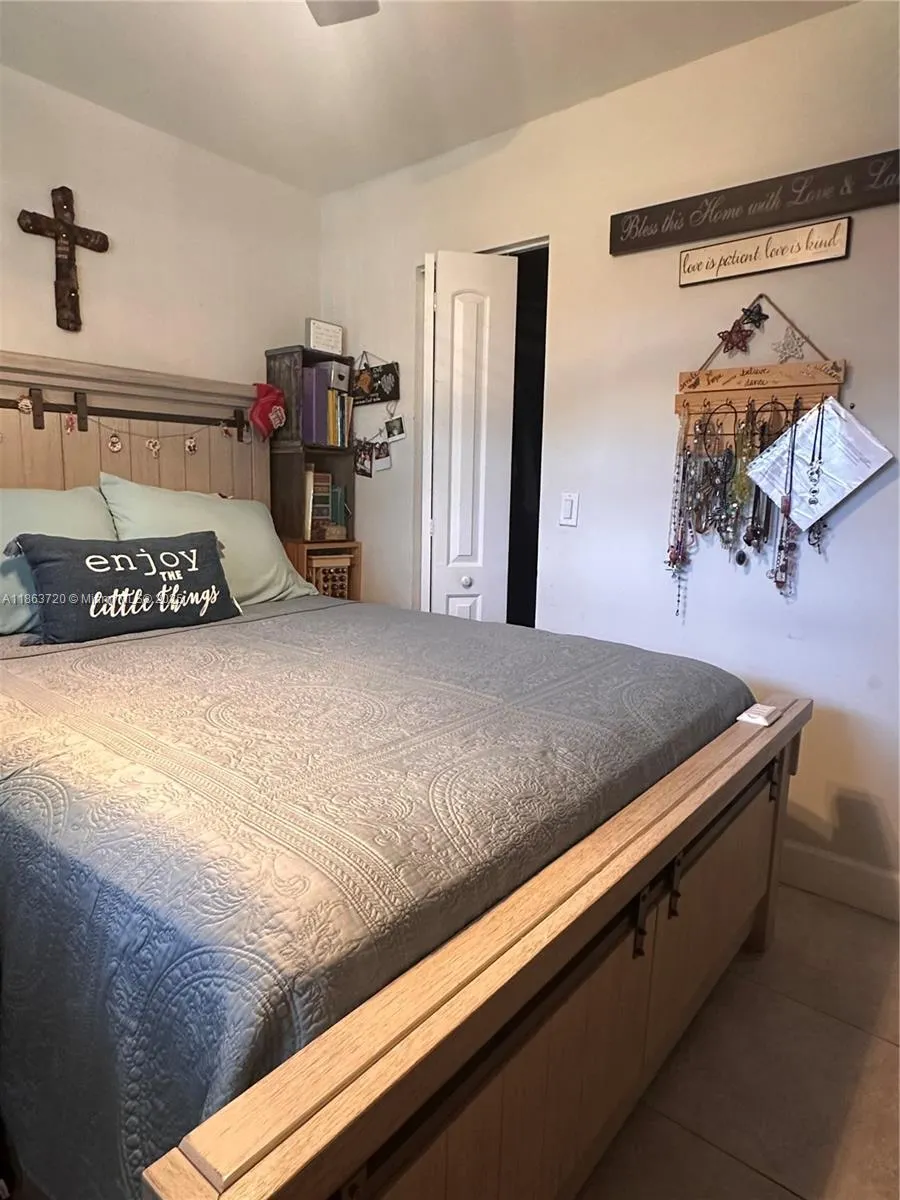 10300 NW 30th Ct, #109
