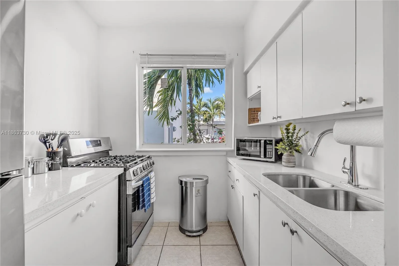 825 Jefferson Ave, #4