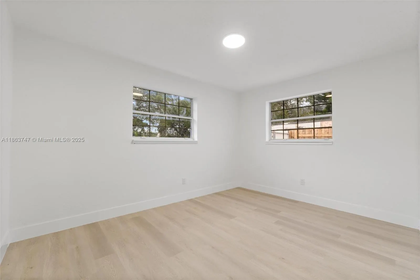 620 N 64th Ave