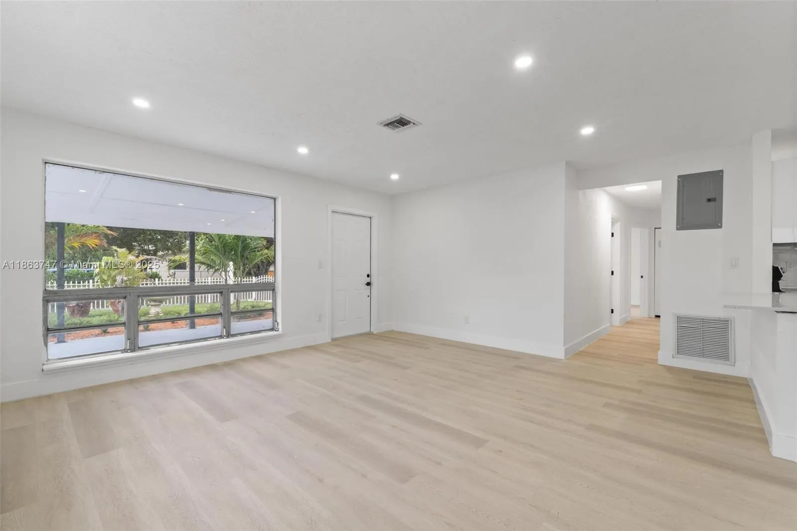 620 N 64th Ave