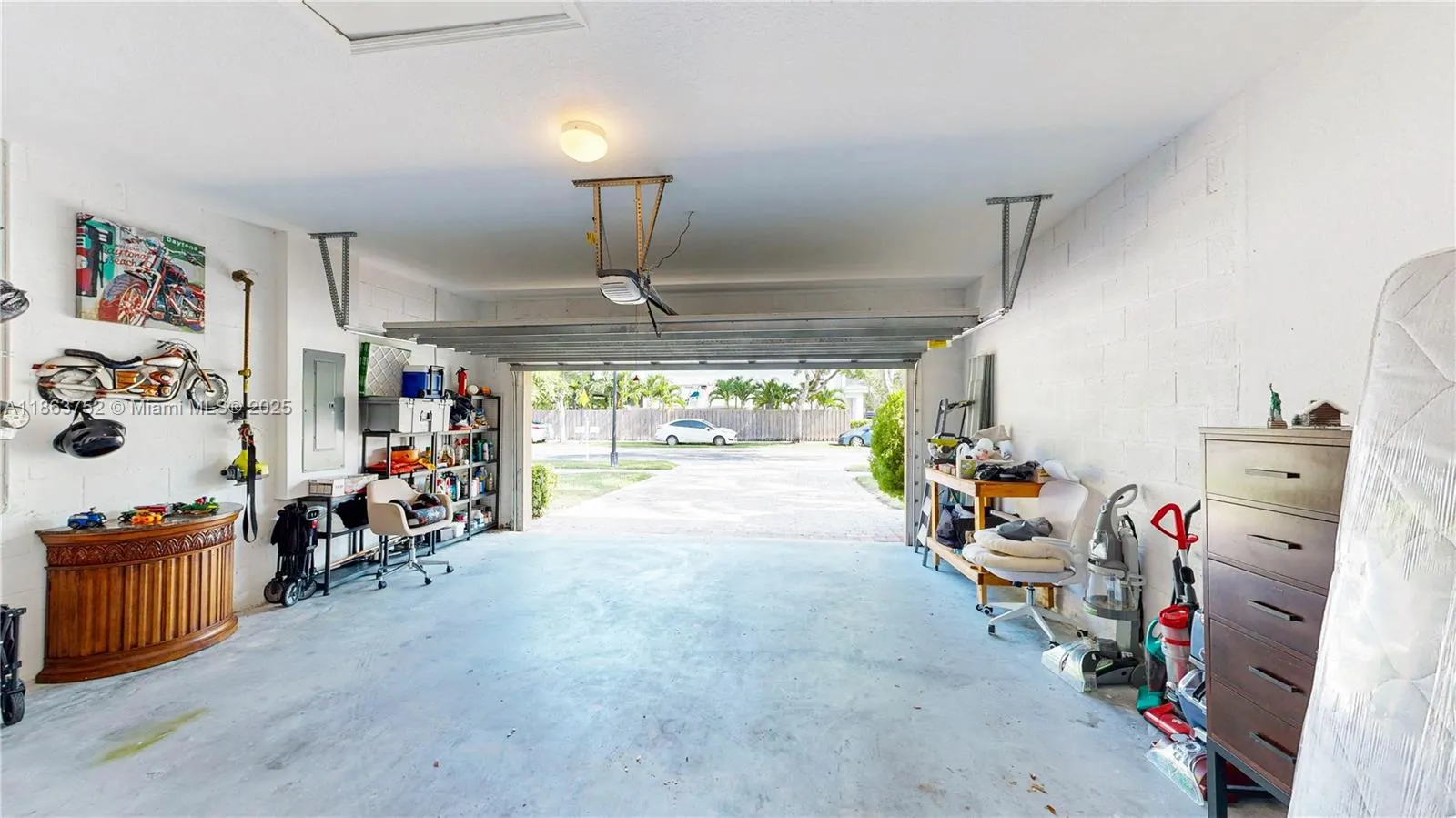 3090 SE 7th Ct