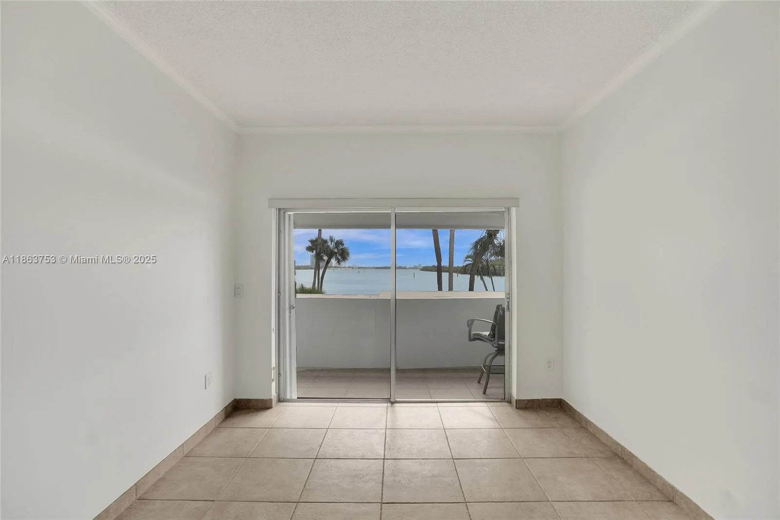 500 Bayview Dr, #118