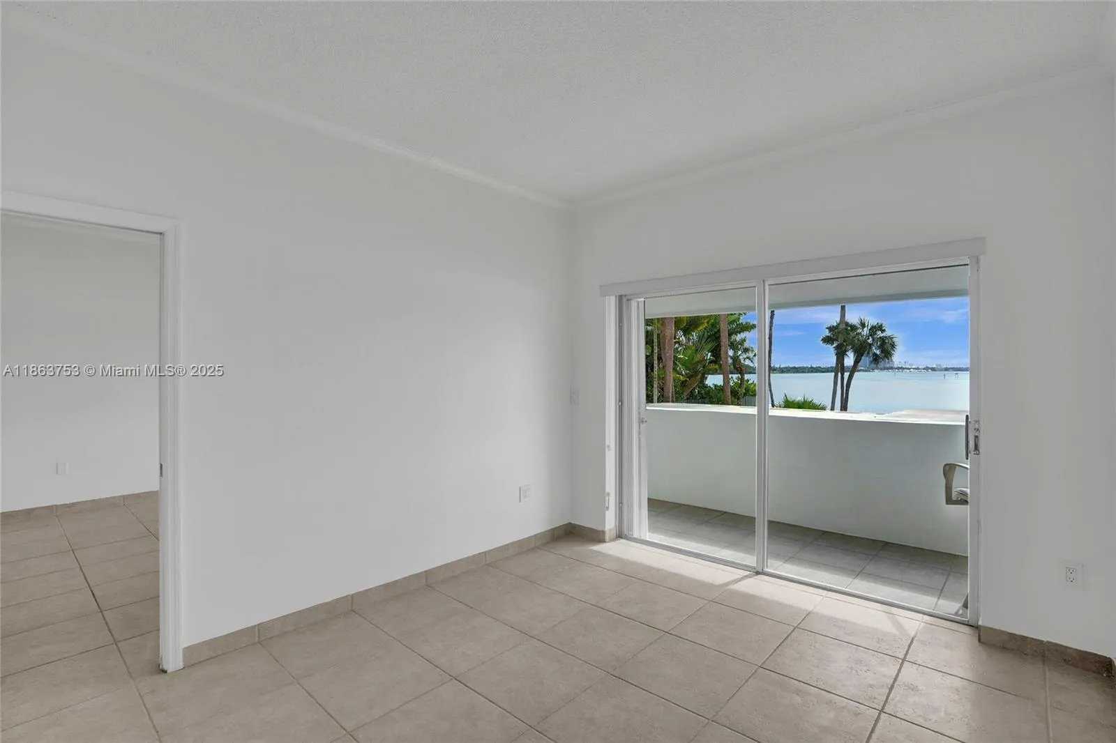 500 Bayview Dr, #118
