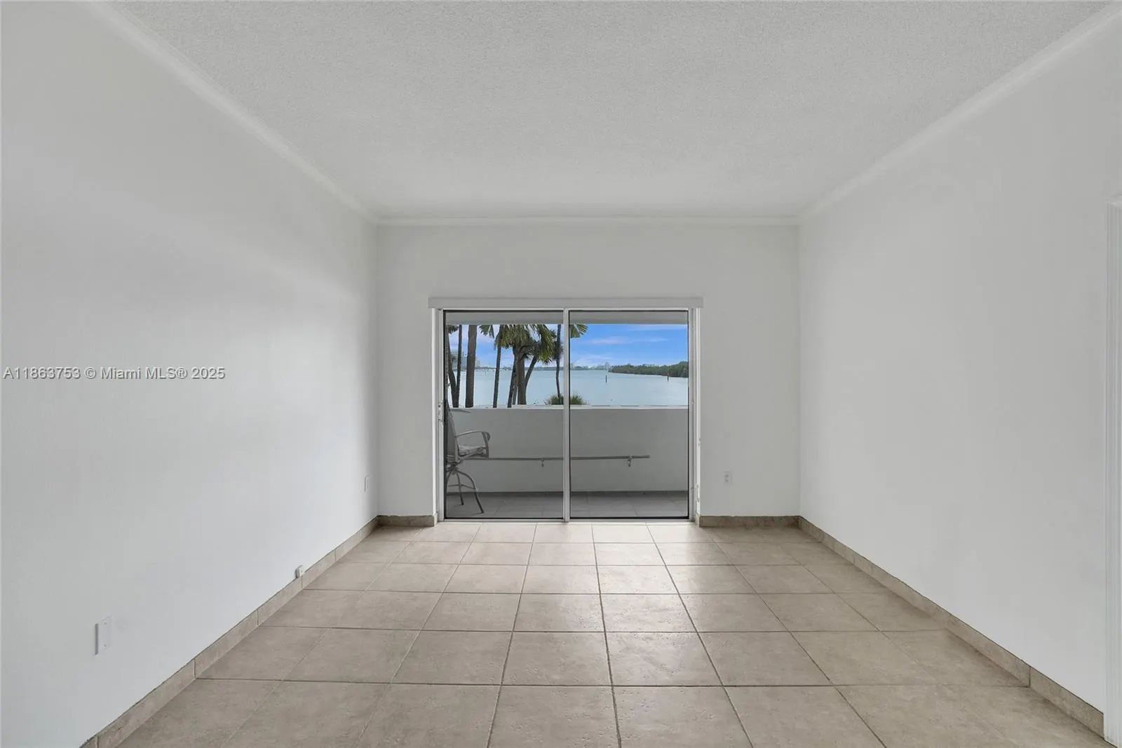 500 Bayview Dr, #118