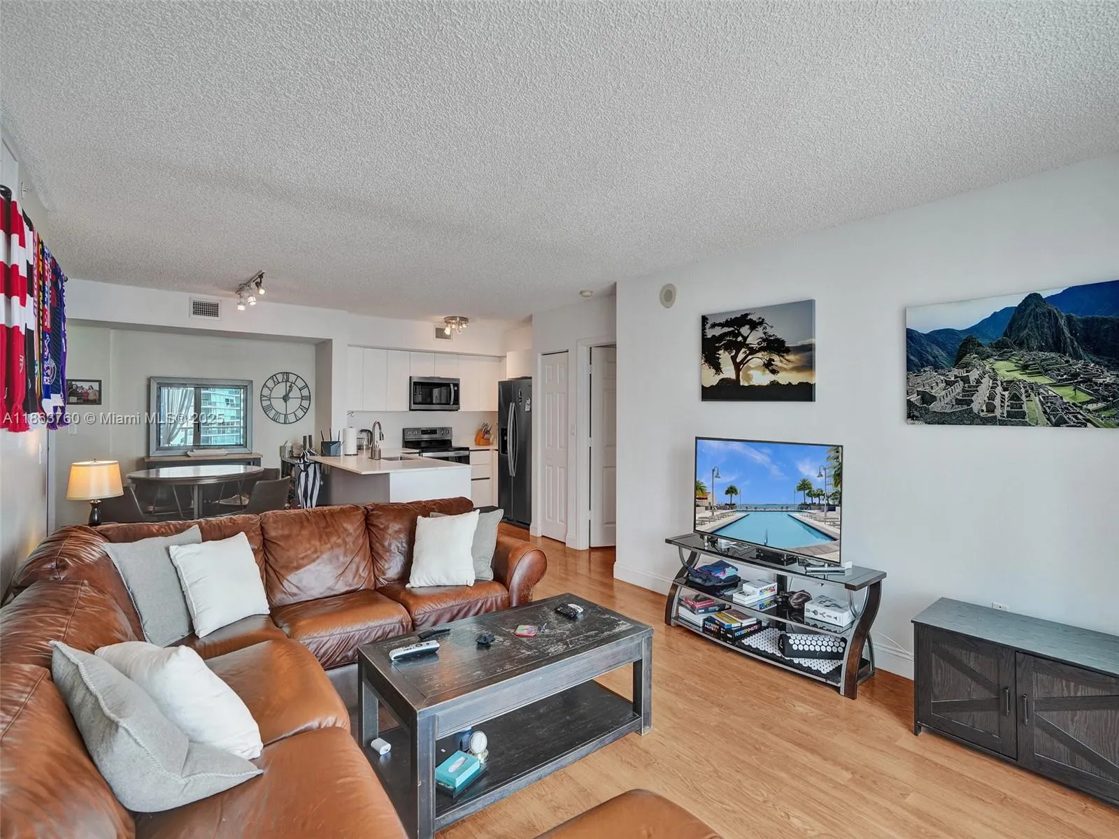 1155 Brickell Bay Dr, #3203