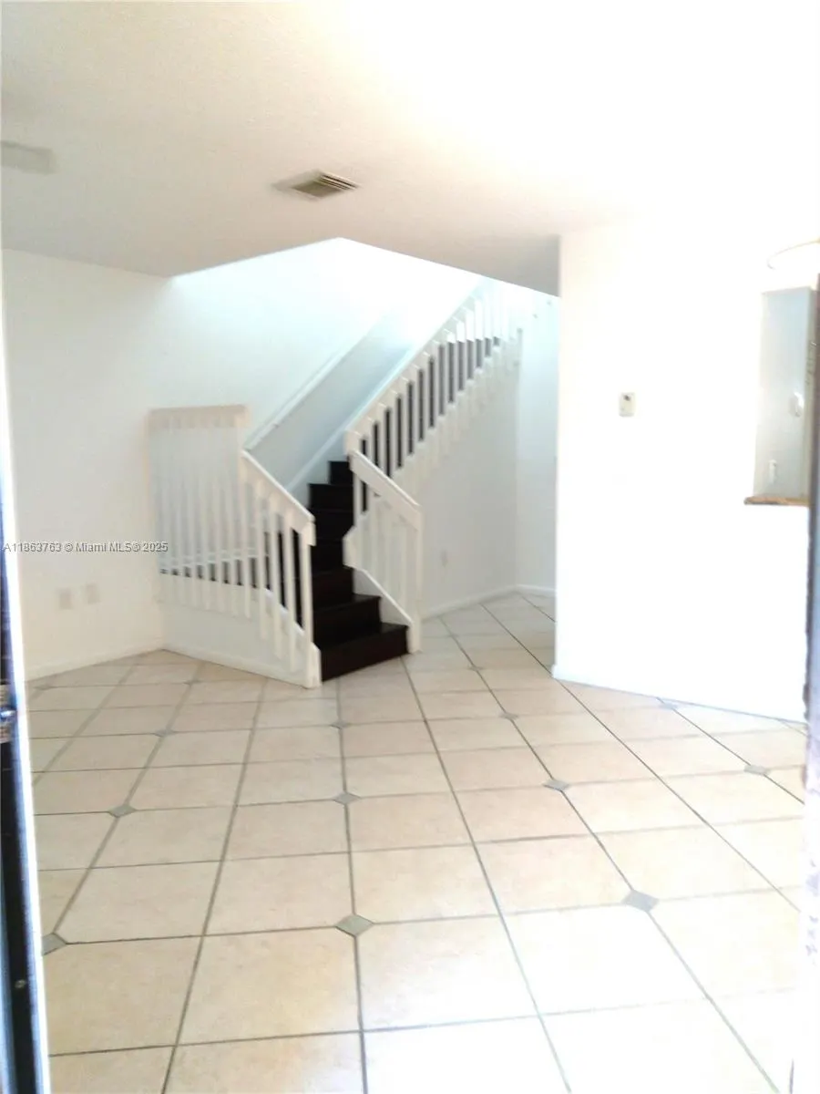 1532 Gabriel St