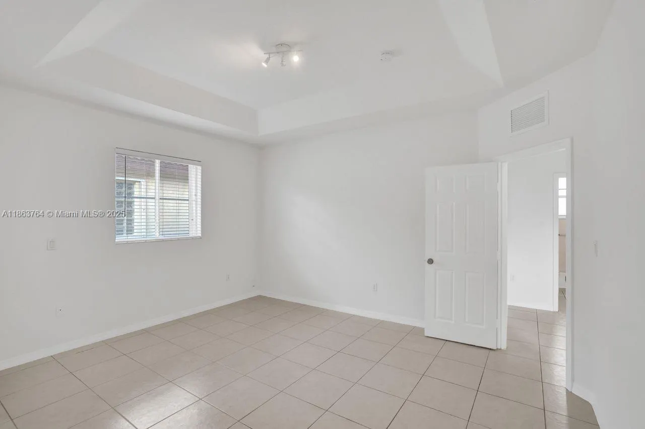 4417 NW 113th Pl, #4417