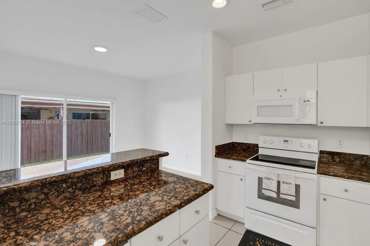 4417 NW 113th Pl, #4417