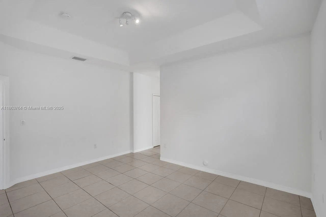 4417 NW 113th Pl, #4417