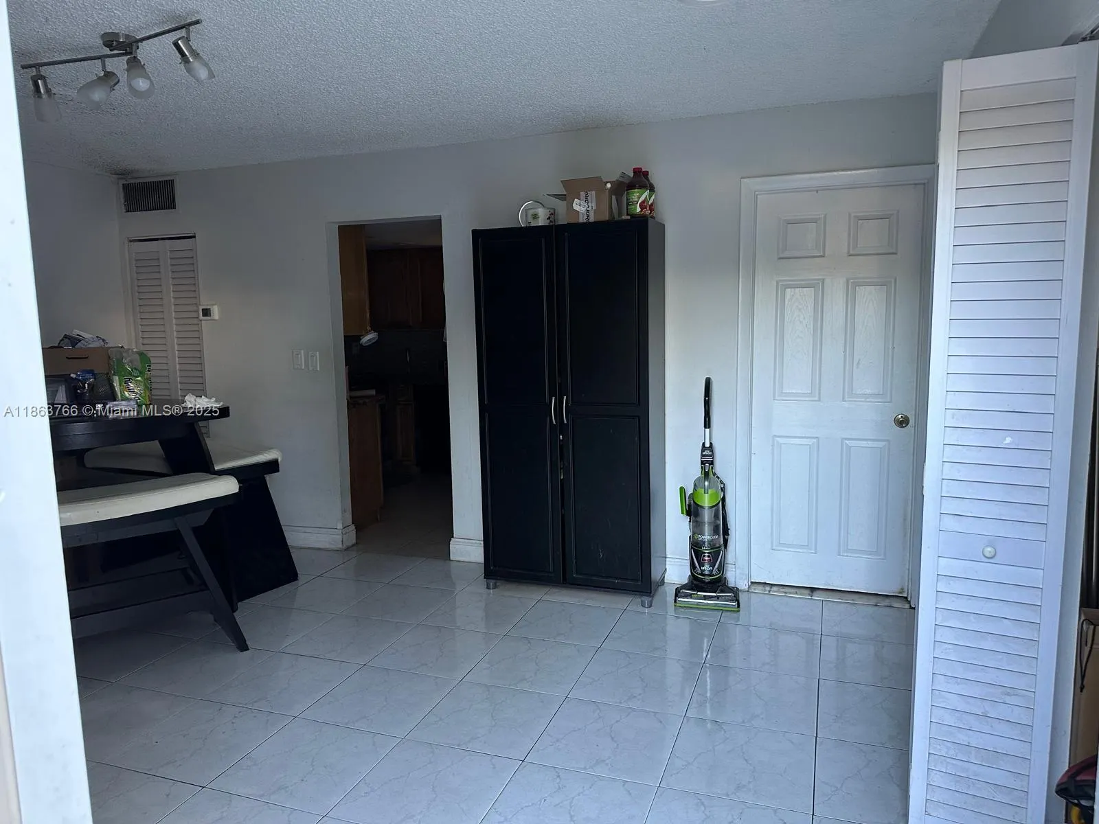 11208 SW 67th Ter