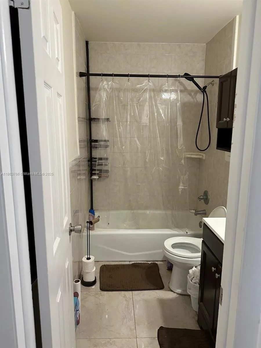 11208 SW 67th Ter