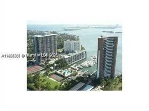 780 NE 69th St, #1706