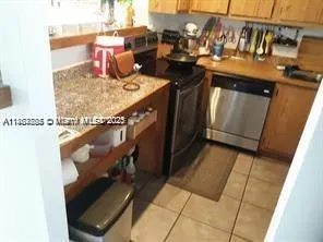 780 NE 69th St, #1706