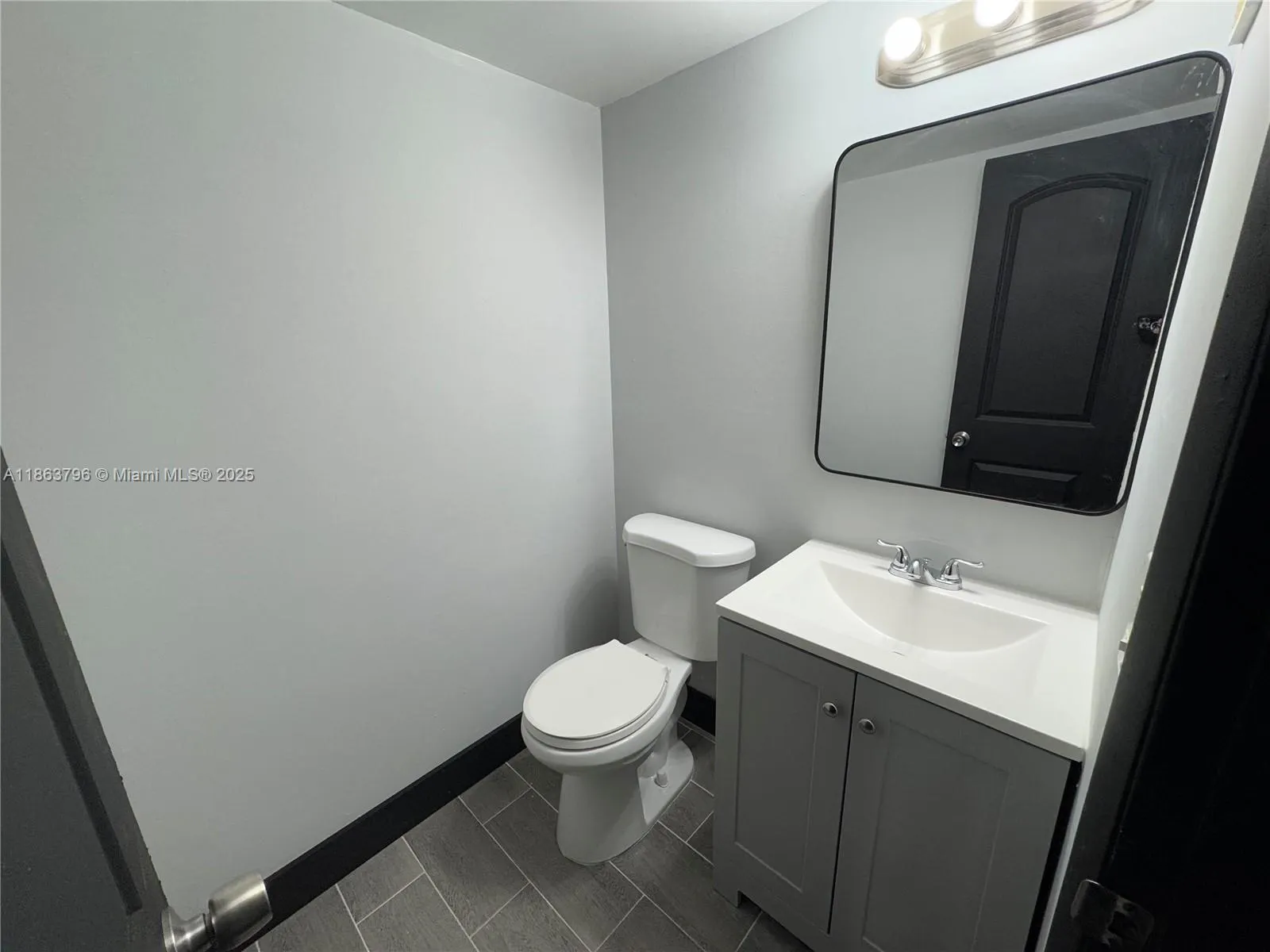 3300 S Dixie Hwy, #204