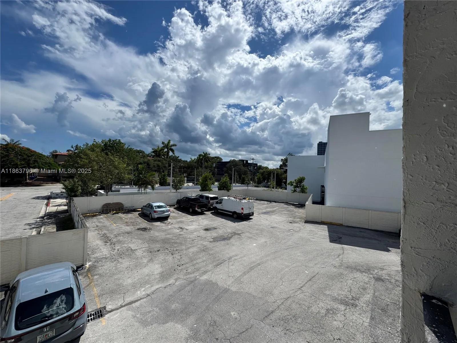 3300 S Dixie Hwy, #204