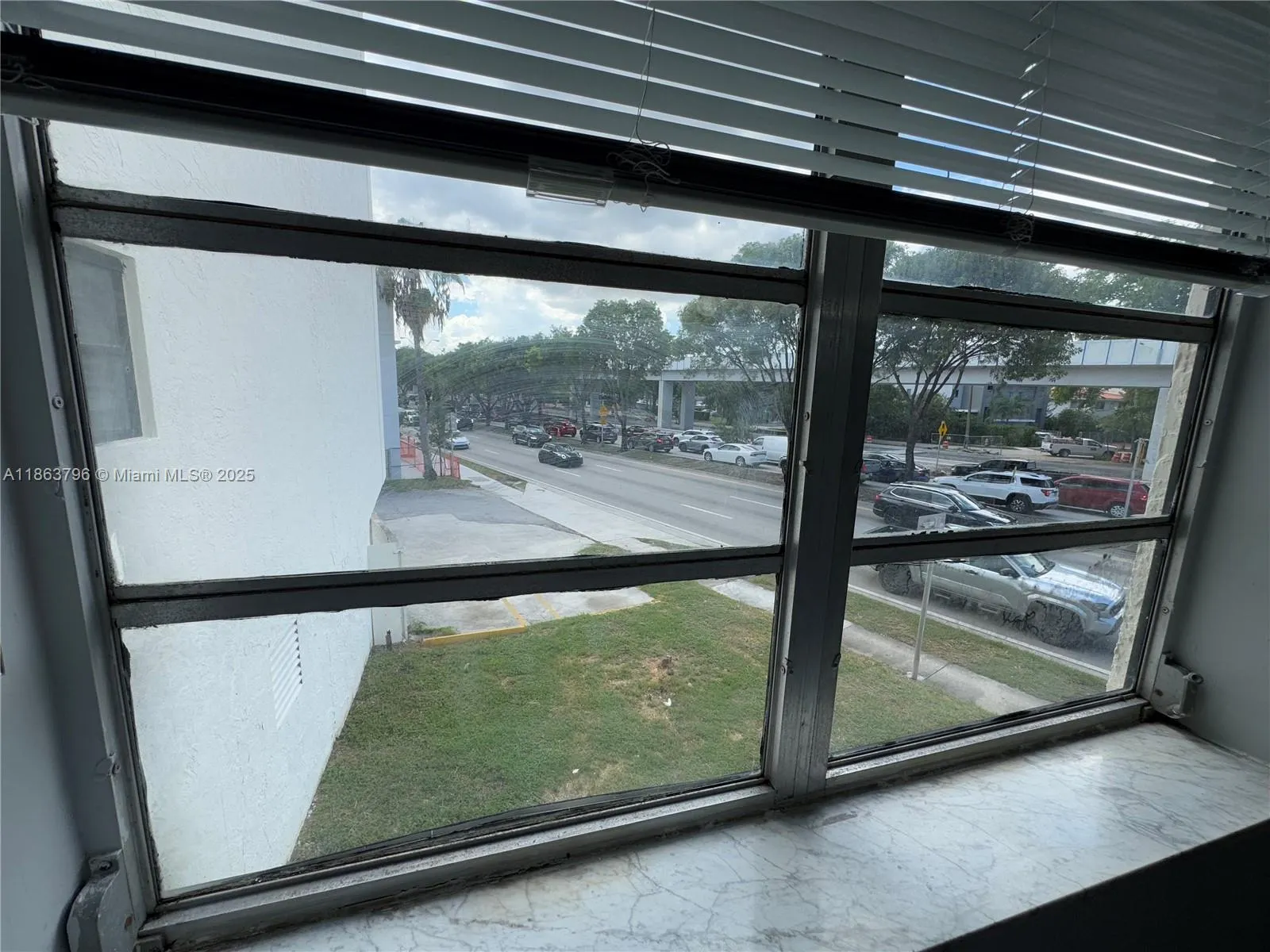3300 S Dixie Hwy, #204