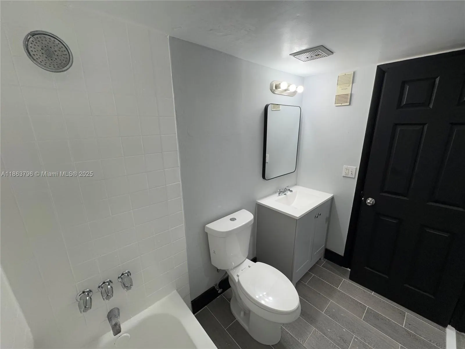 3300 S Dixie Hwy, #204
