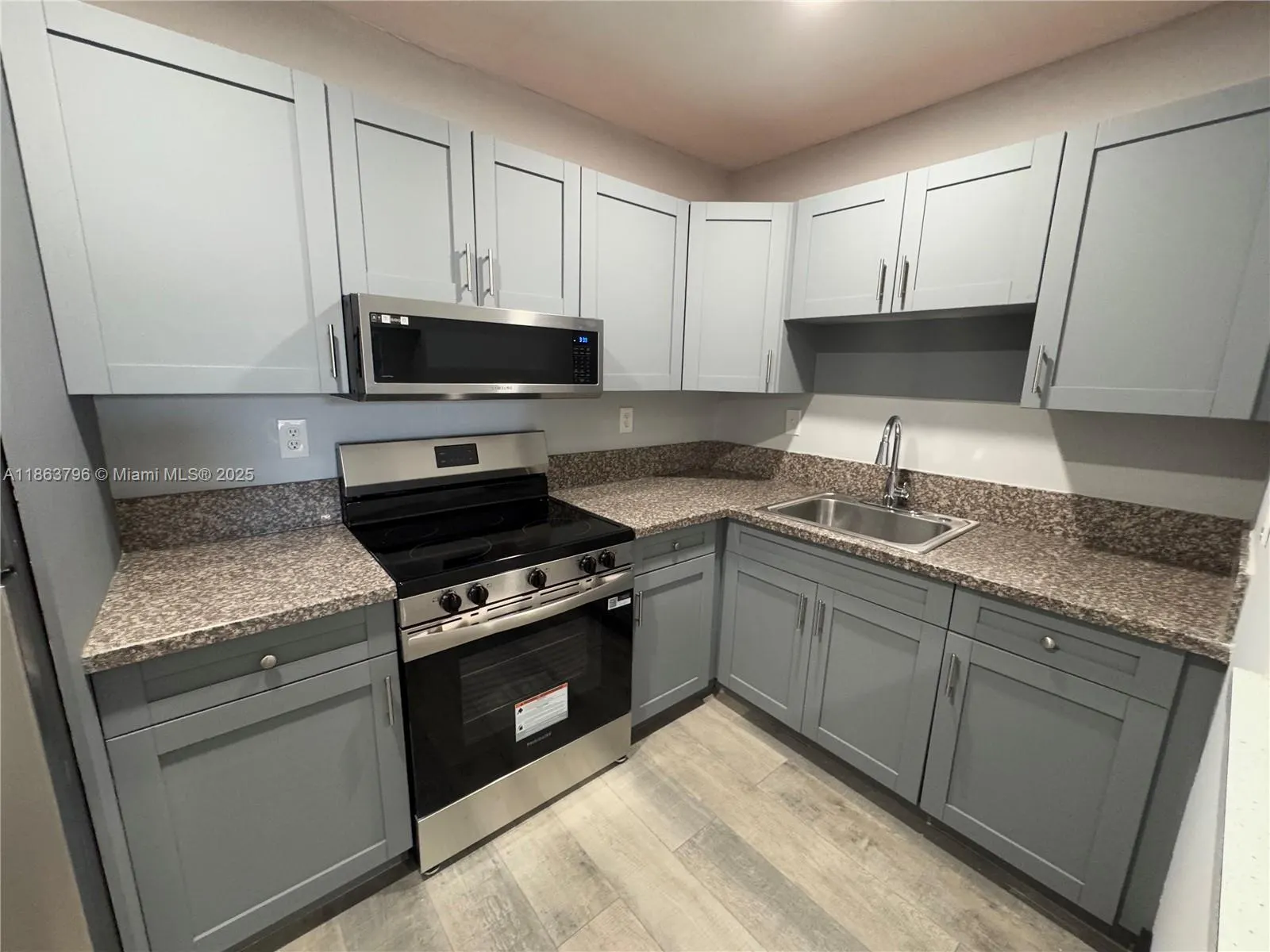 3300 S Dixie Hwy, #204