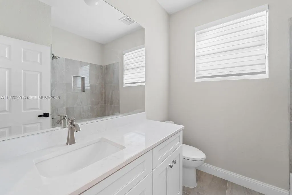 5400 NW 57th Ct