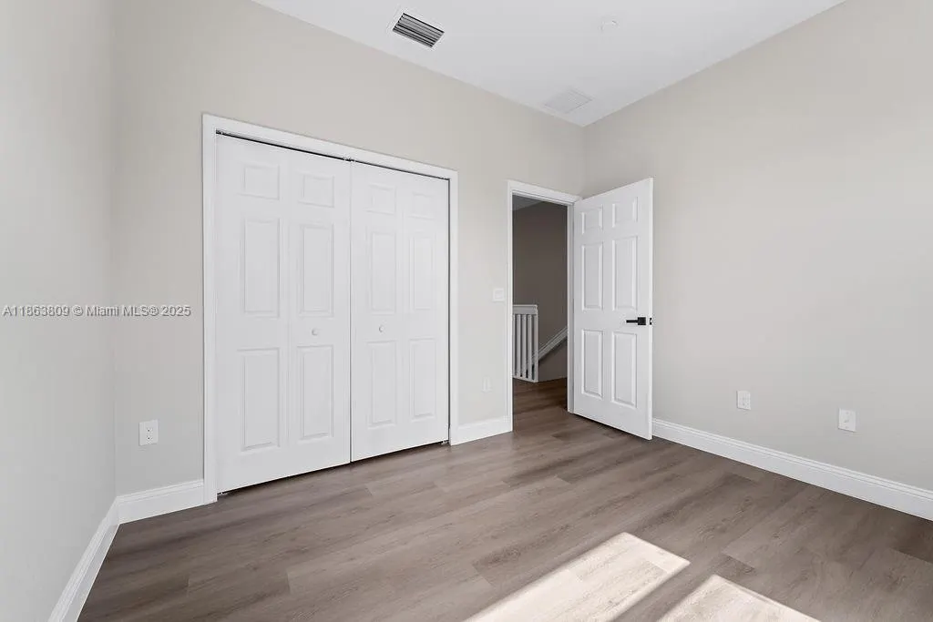 5400 NW 57th Ct
