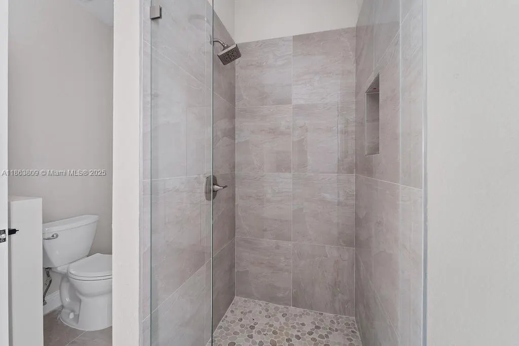 5400 NW 57th Ct