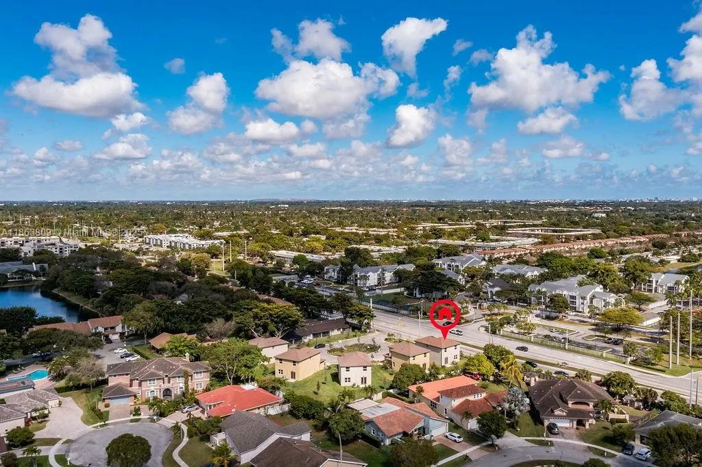 5400 NW 57th Ct