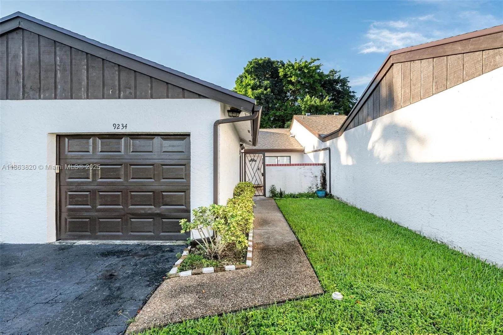 9234 Wedgewood Ln, #D7