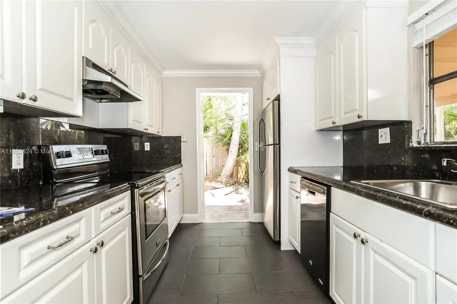 317 NW 49th St