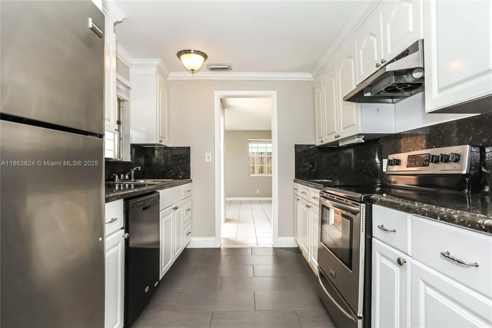 317 NW 49th St