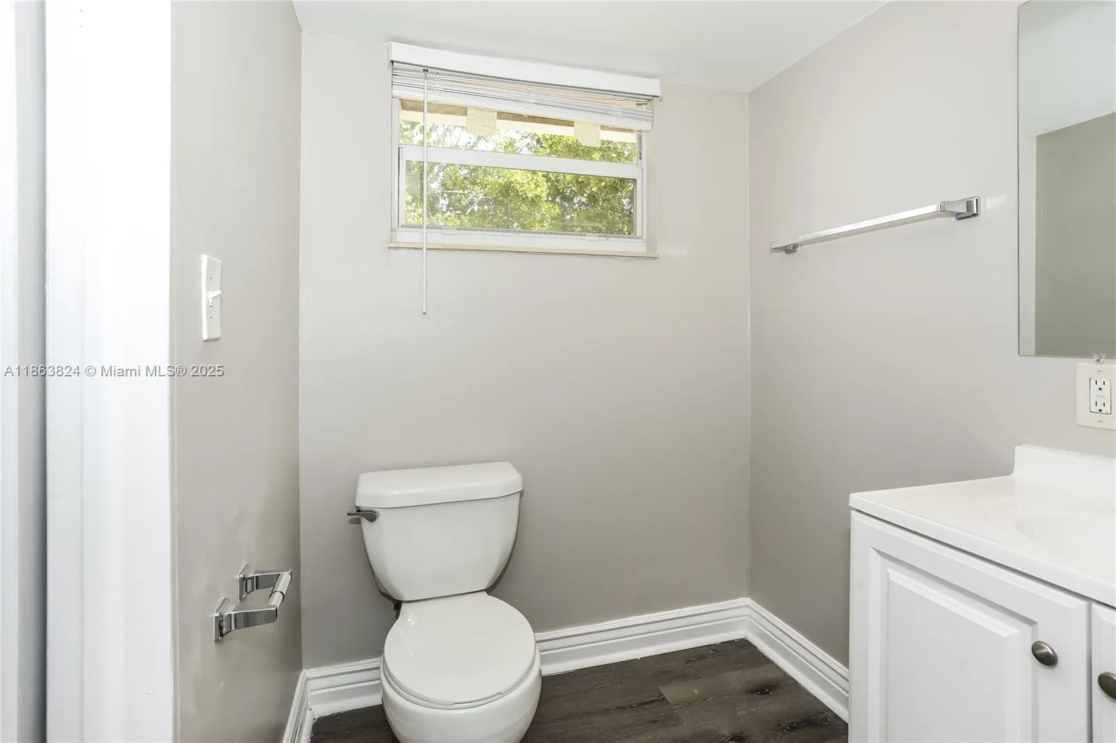 317 NW 49th St