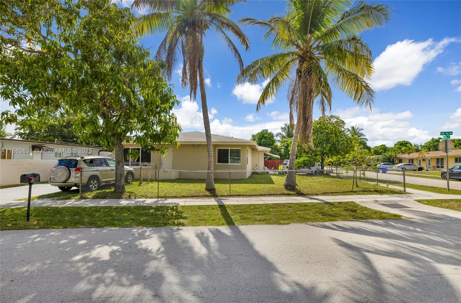 4100 SW 18th Ct