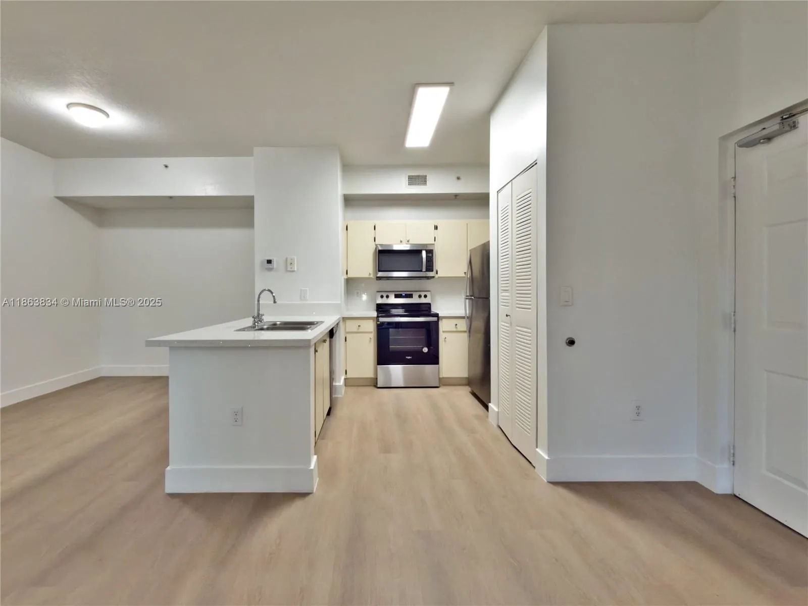 7200 NW 114th Ave, #204