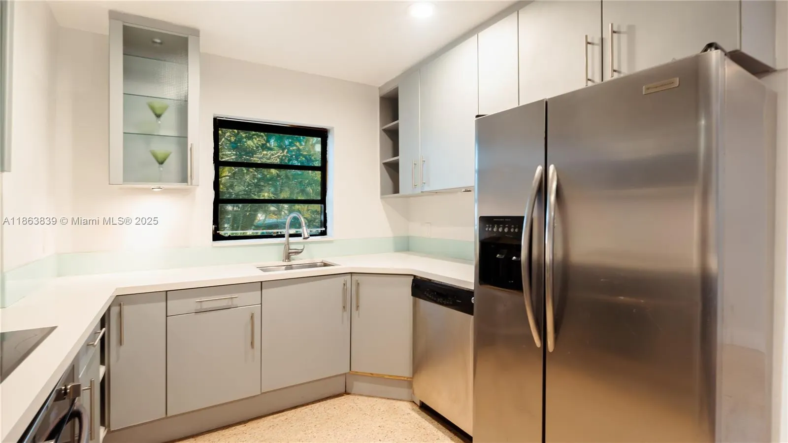 132 NE 2nd Ave
