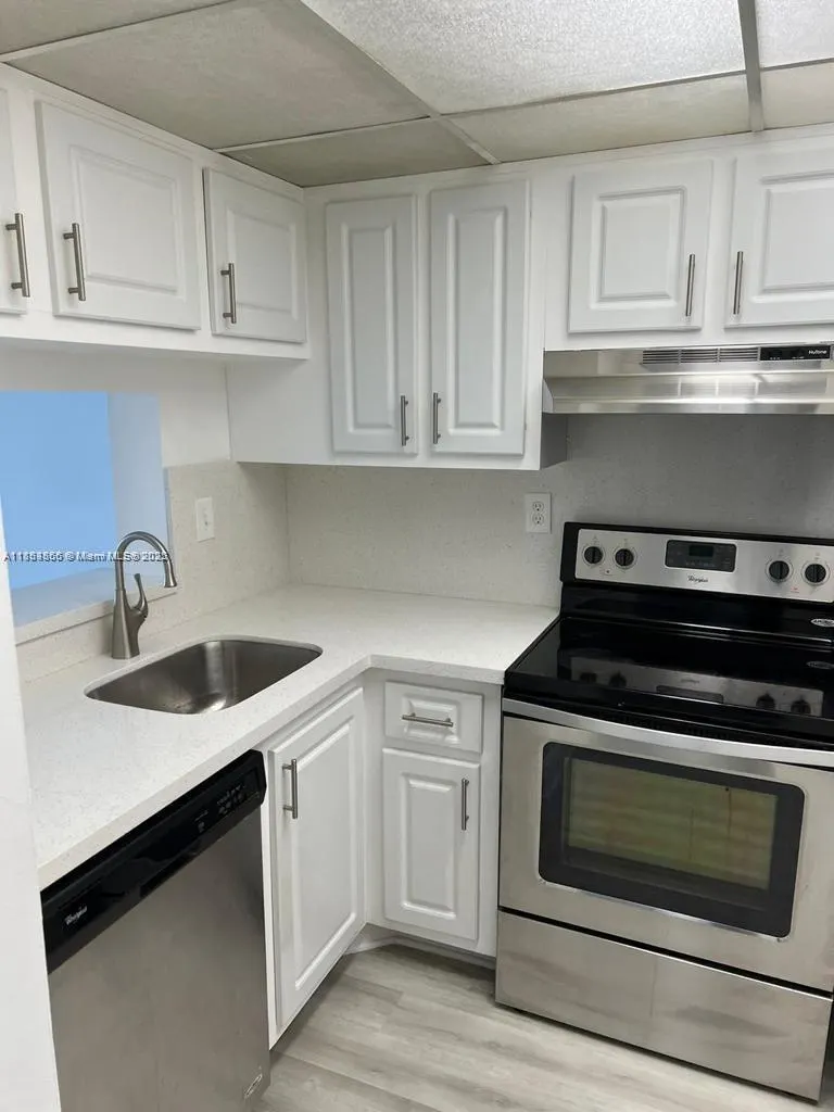 484 NW 165th St Rd, #A-514