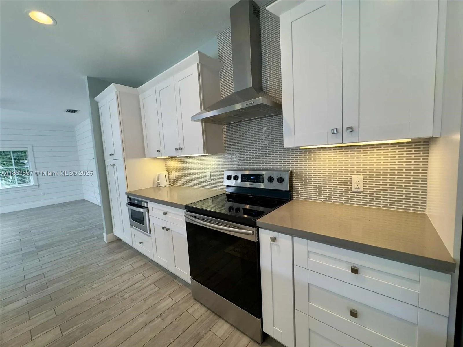 241 W Seaview, #Dr