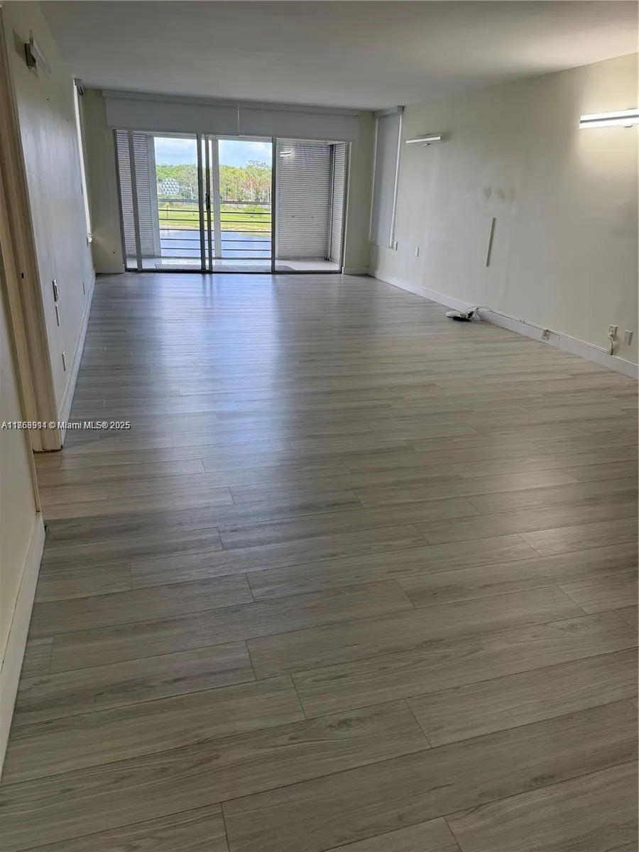 804 Cypress Blvd, #407