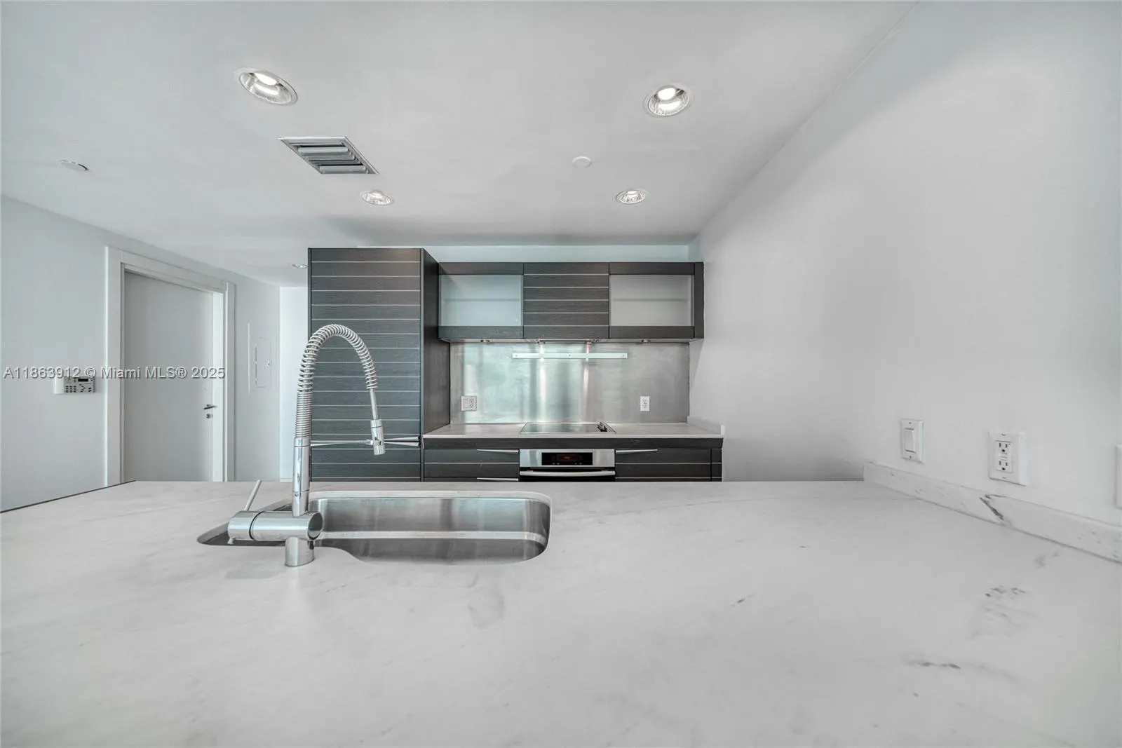 200 Biscayne Boulevard Way, #4411