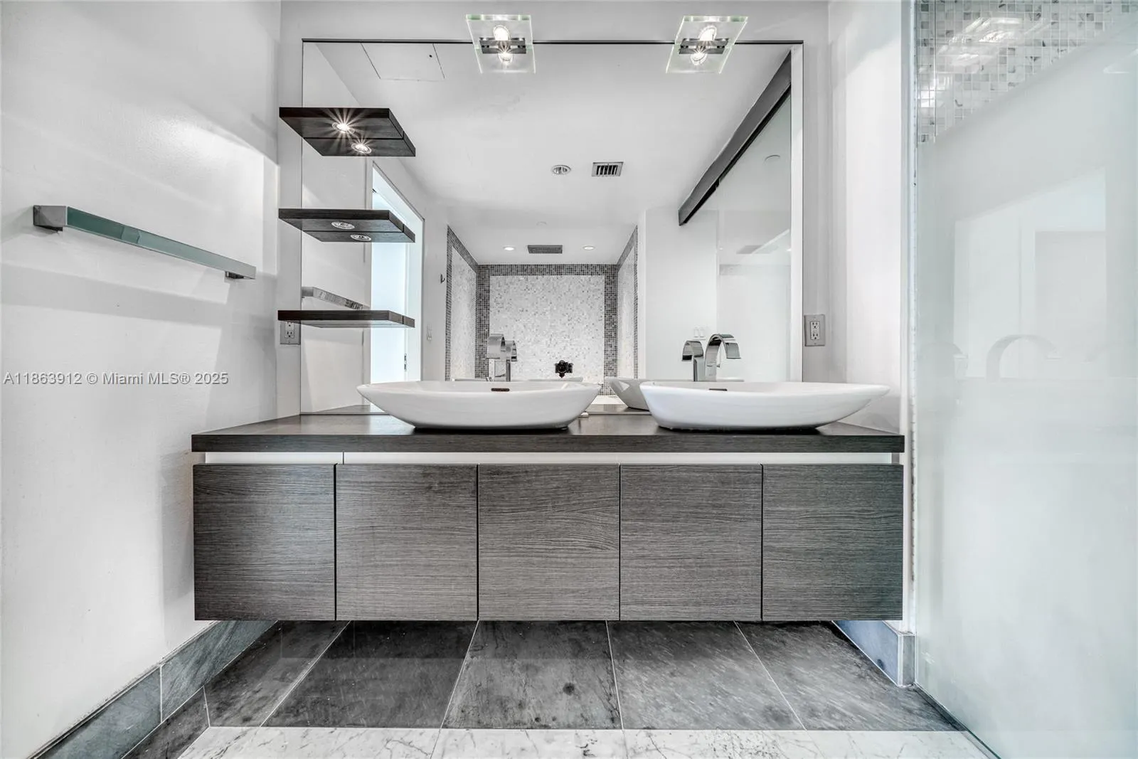 200 Biscayne Boulevard Way, #4411