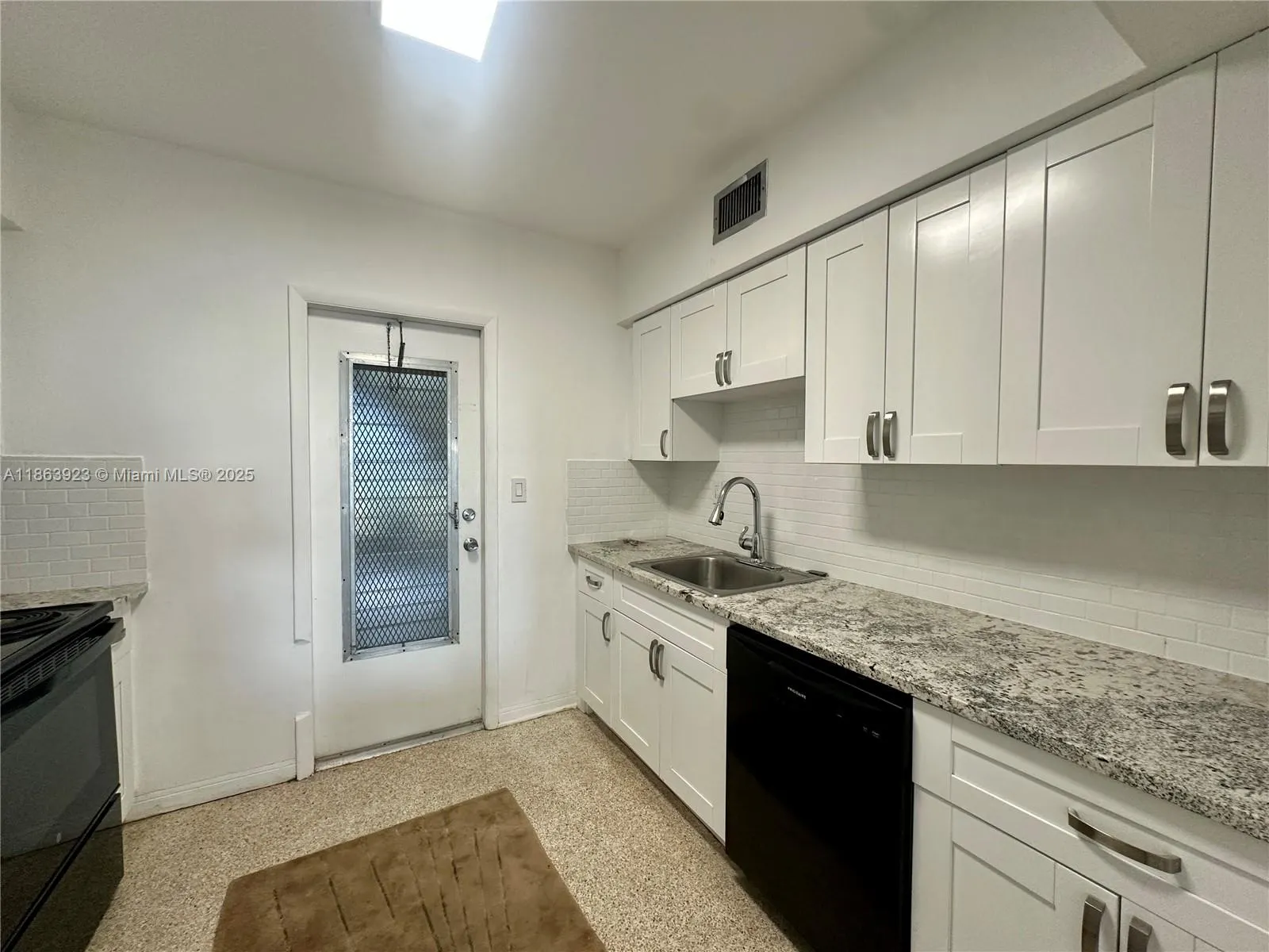 1135 101st St, #3