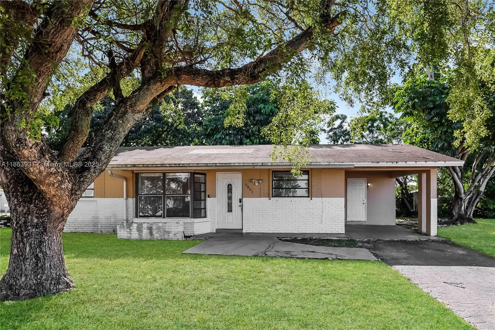 5801 Royal Palm Blvd, #1