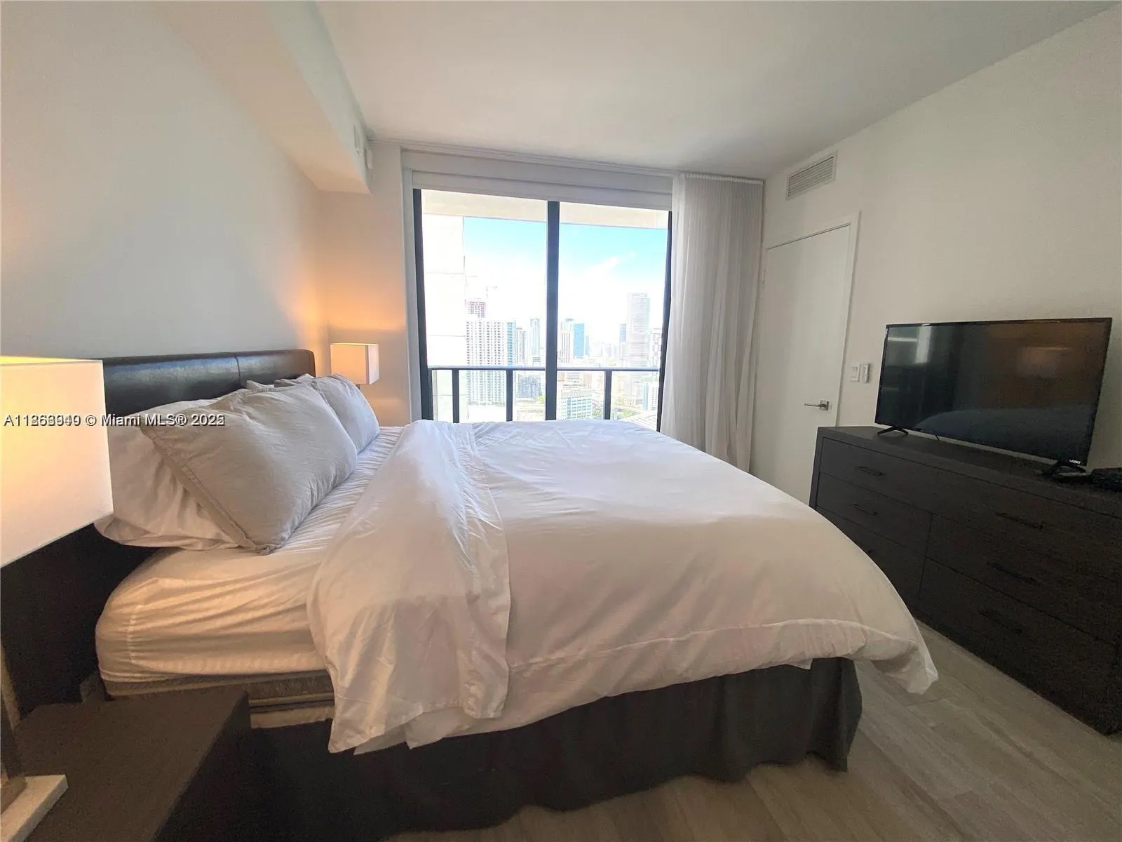 55 SW 9th St, #3001