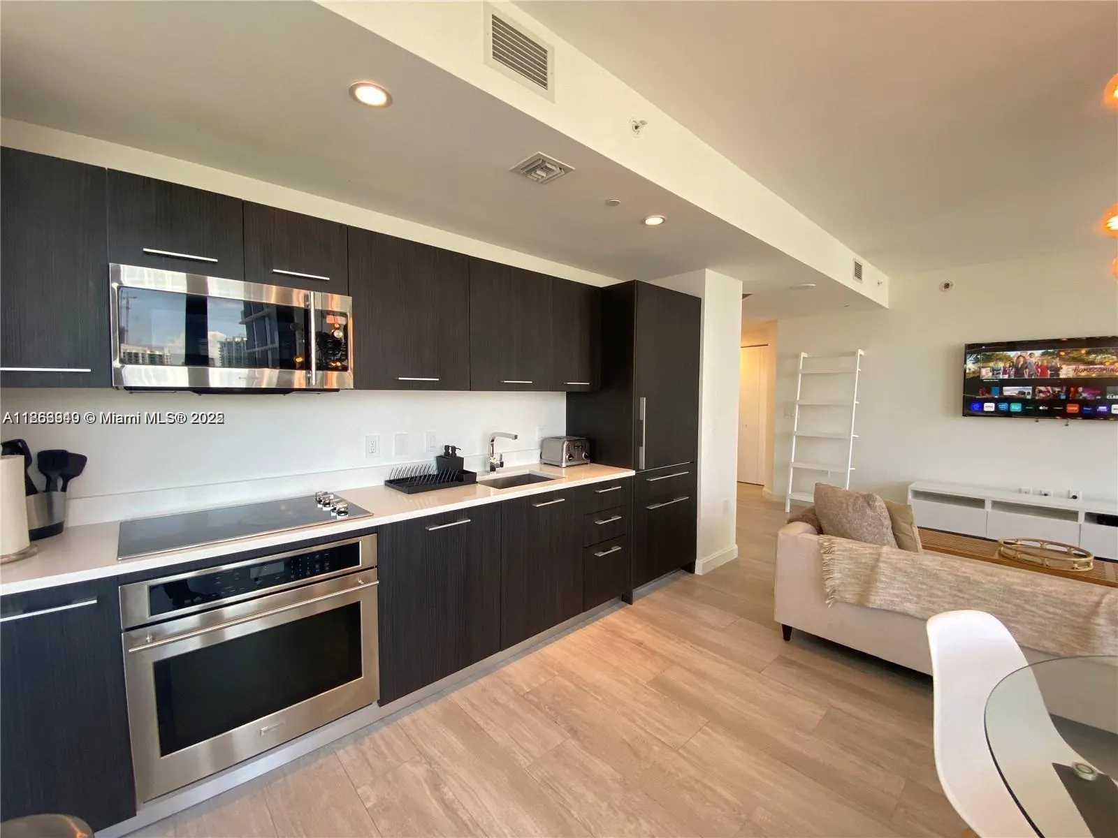 55 SW 9th St, #3001