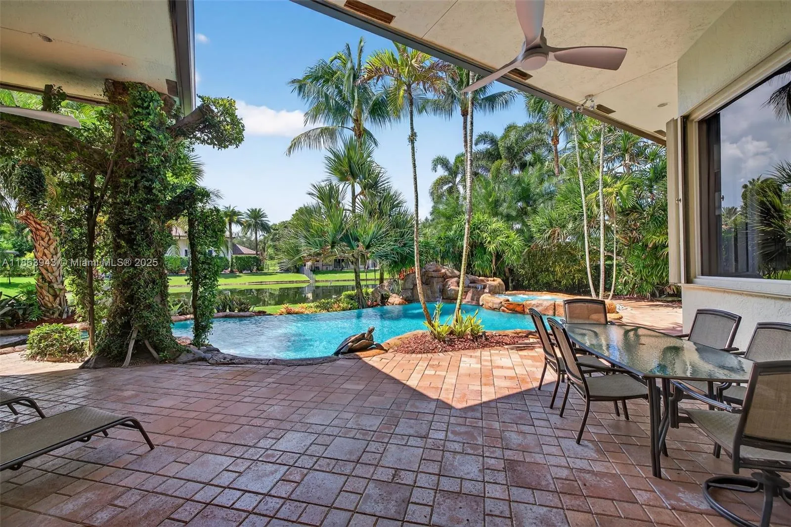 12462 Brookwood Ct